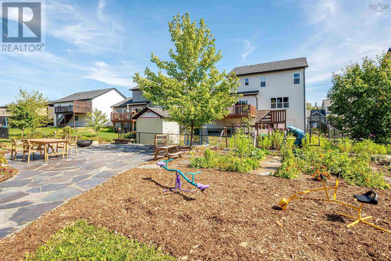 129 Hamilton Drive — Middle Sackville, Nova Scotia - Photo 4 of 47