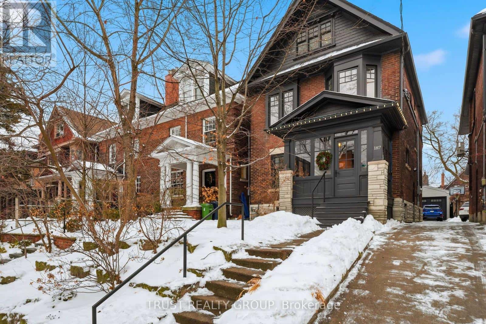 187 GRENADIER ROAD — Toronto (High Park-Swansea), Ontario - Photo 2 of 50