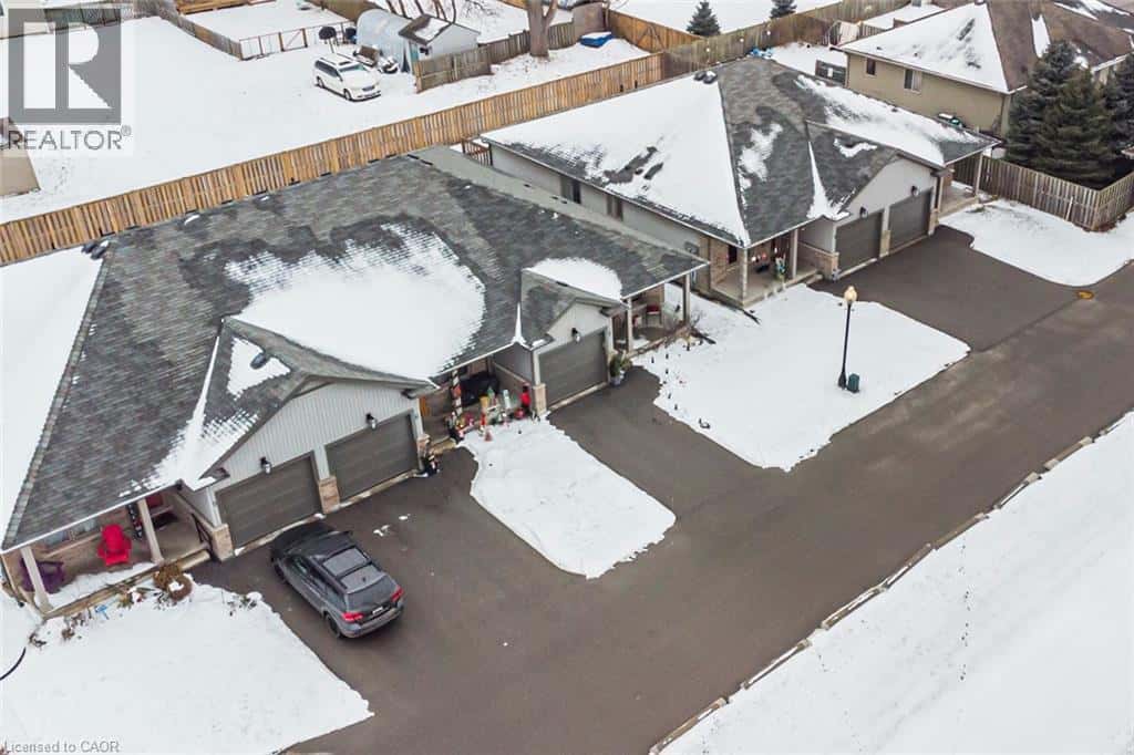 152 CROSS Street E Unit# 6 — Dunnville, Ontario - Photo 2 of 45