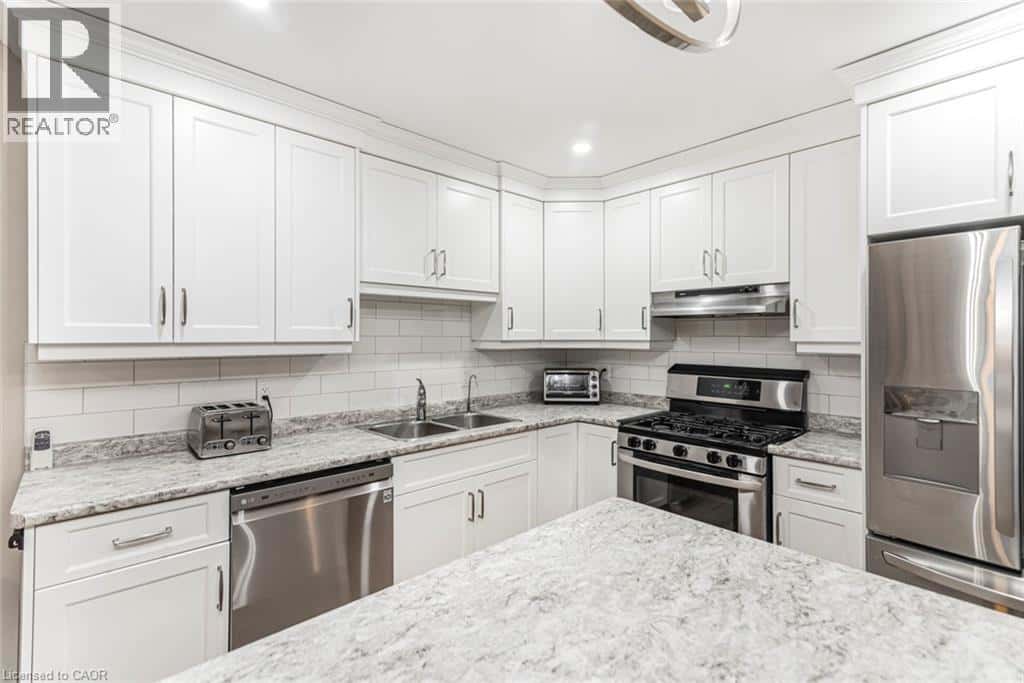 152 CROSS Street E Unit# 6 — Dunnville, Ontario - Photo 3 of 45