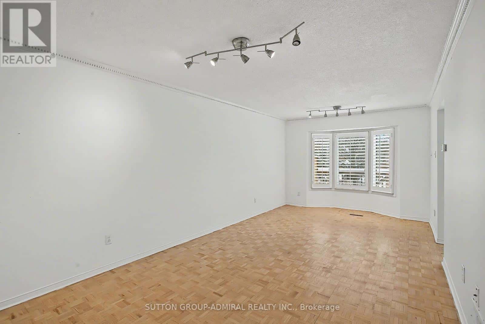 76 BEAUMONT PLACE — Vaughan (Uplands), Ontario - Photo 4 of 25