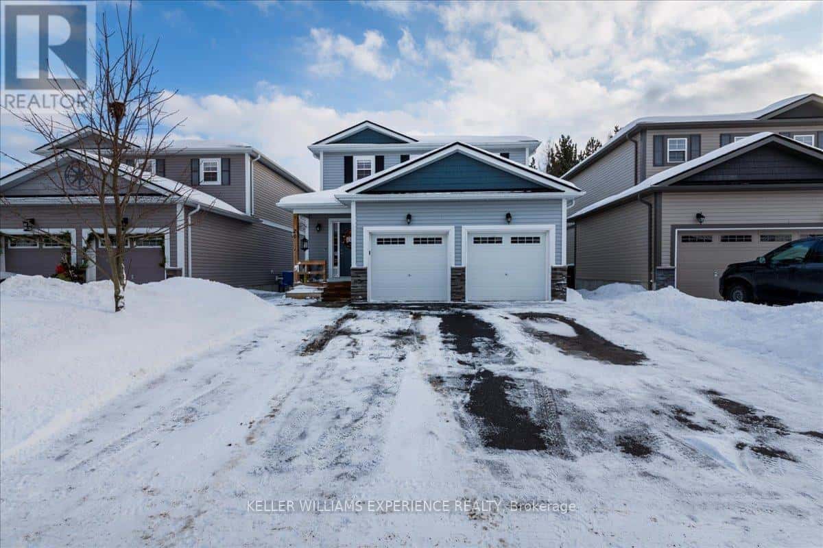 70 FIELDSTREAM CHASE — Bracebridge (Macaulay), Ontario - Photo 2 of 37