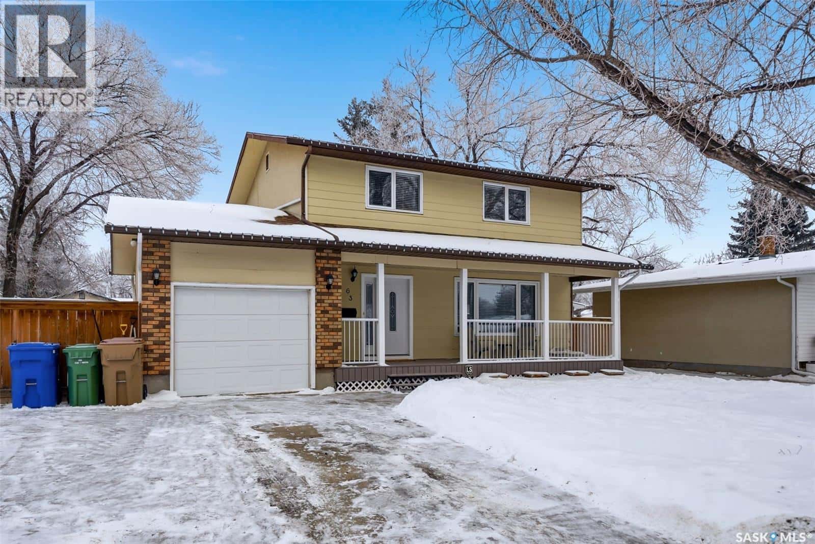 63 Champ CRESCENT — Regina, Saskatchewan - Photo 2 of 40