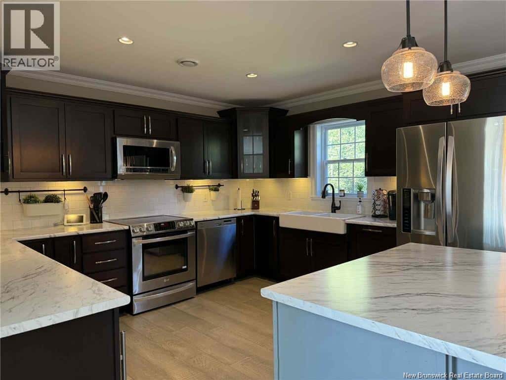 207 Claire Avenue — Miramichi, New Brunswick - Photo 4 of 33