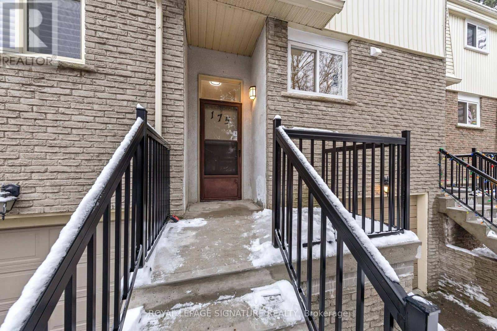 175 - 1915 DENMAR ROAD — Pickering (Village East), Ontario - Photo 3 of 41