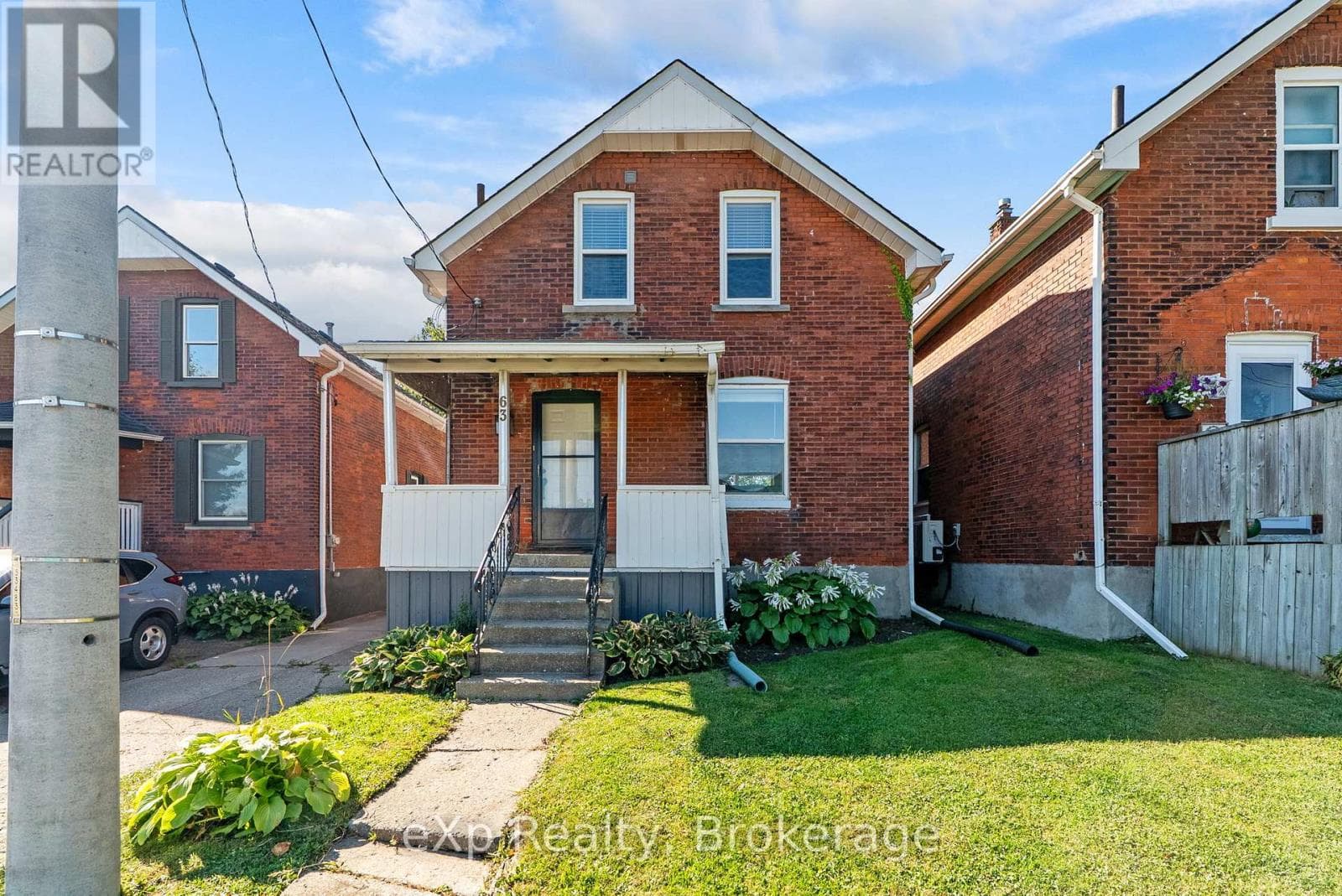 63 GUELPH STREET — Stratford, Ontario - Main photo