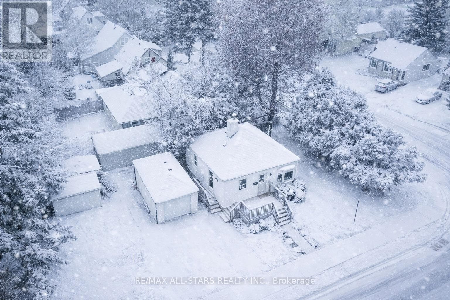 32 ADELAIDE STREET S — Kawartha Lakes (Lindsay), Ontario - Main photo