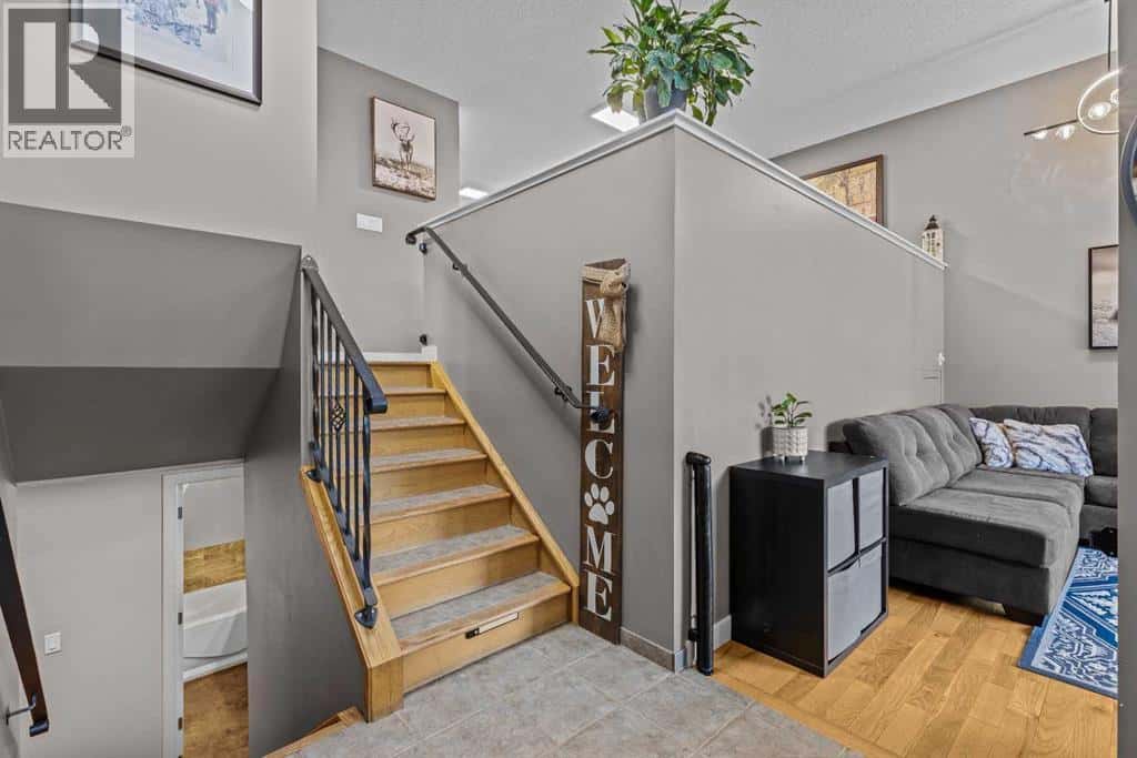 11 Mt McGillivary Drive — Exshaw, Alberta - Photo 4 of 39