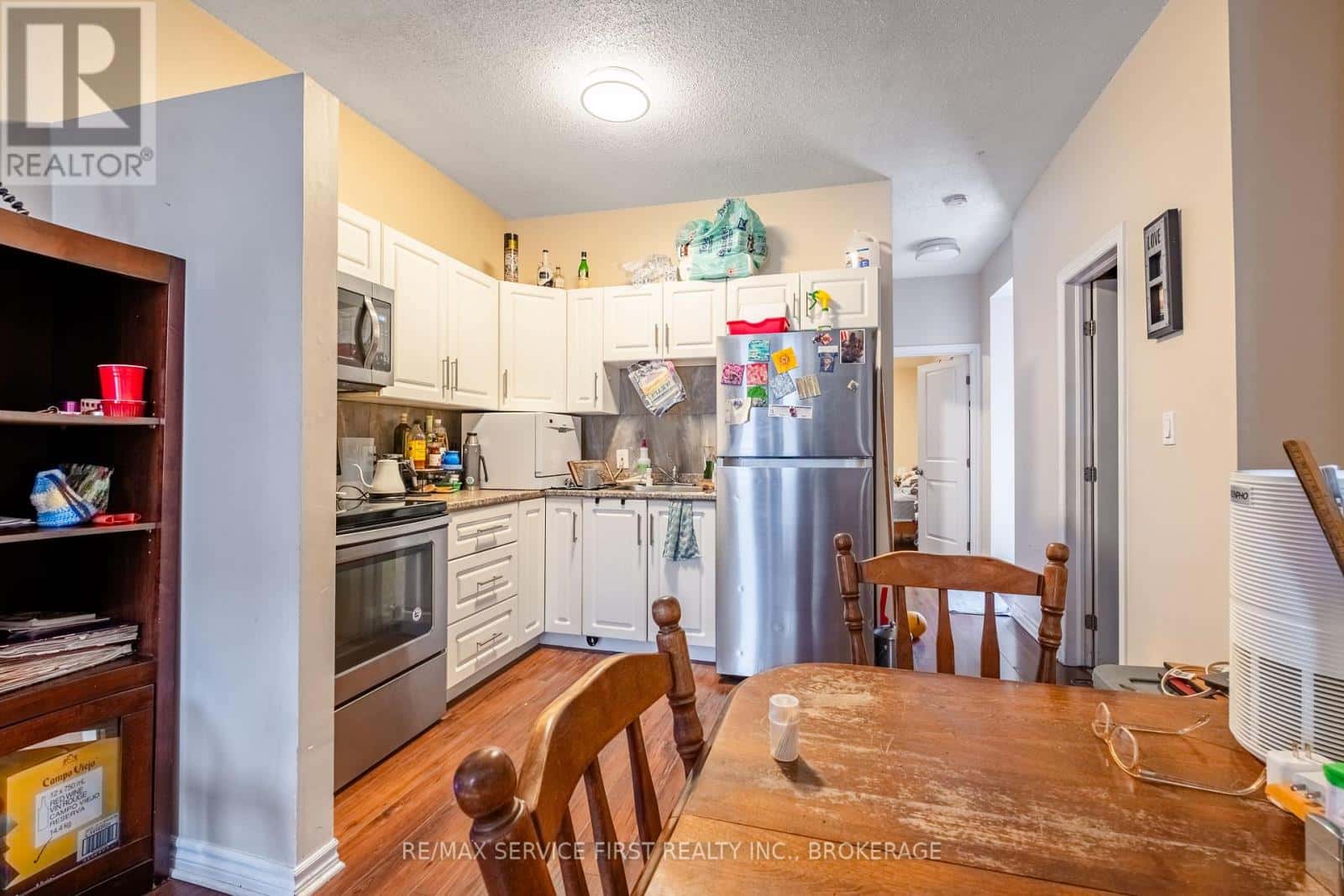 240 WELLINGTON STREET — Kingston (East of Sir John A. Blvd), Ontario - Photo 4 of 19