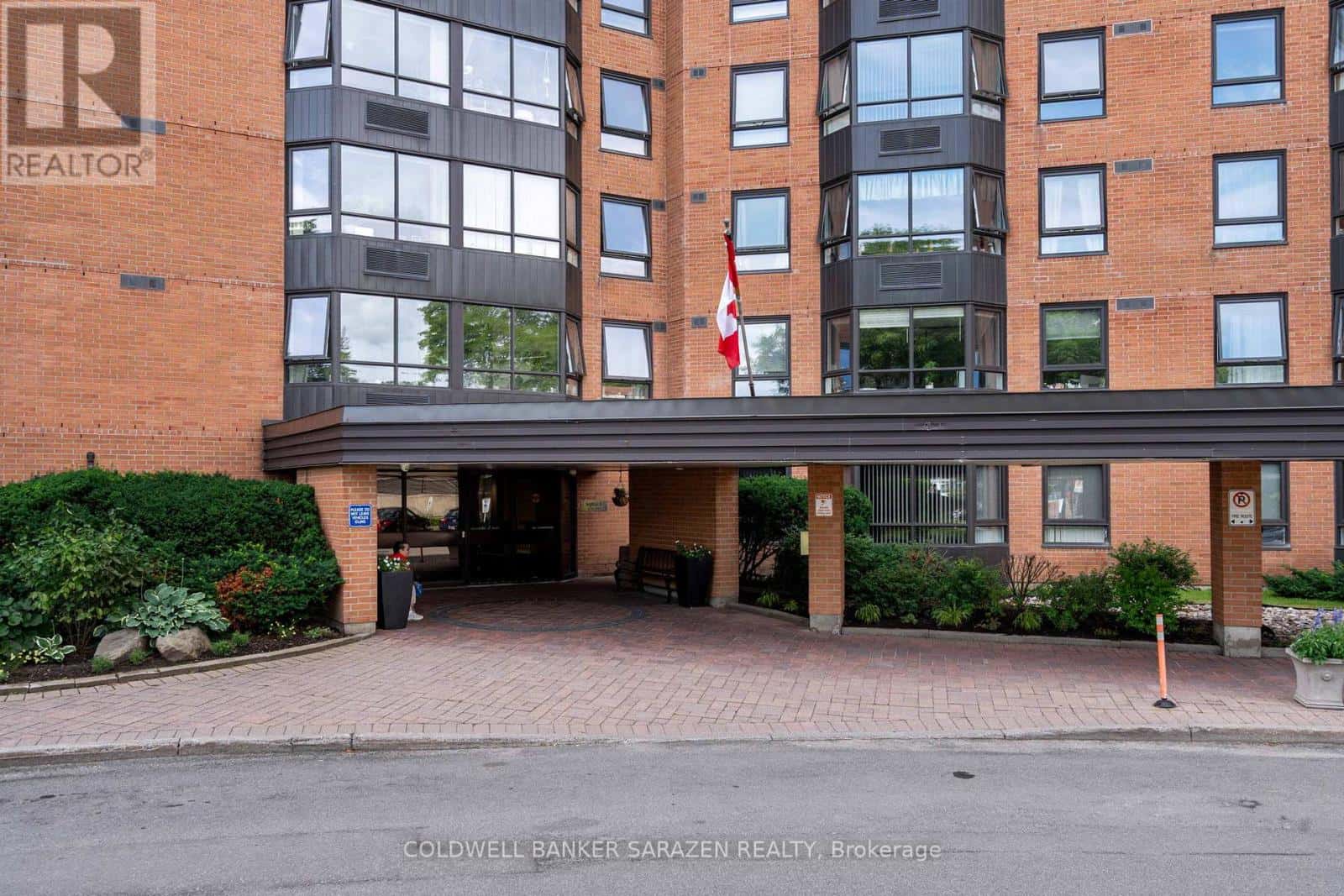 209 - 80 SANDCASTLE DRIVE — Ottawa, Ontario - Photo 2 of 26