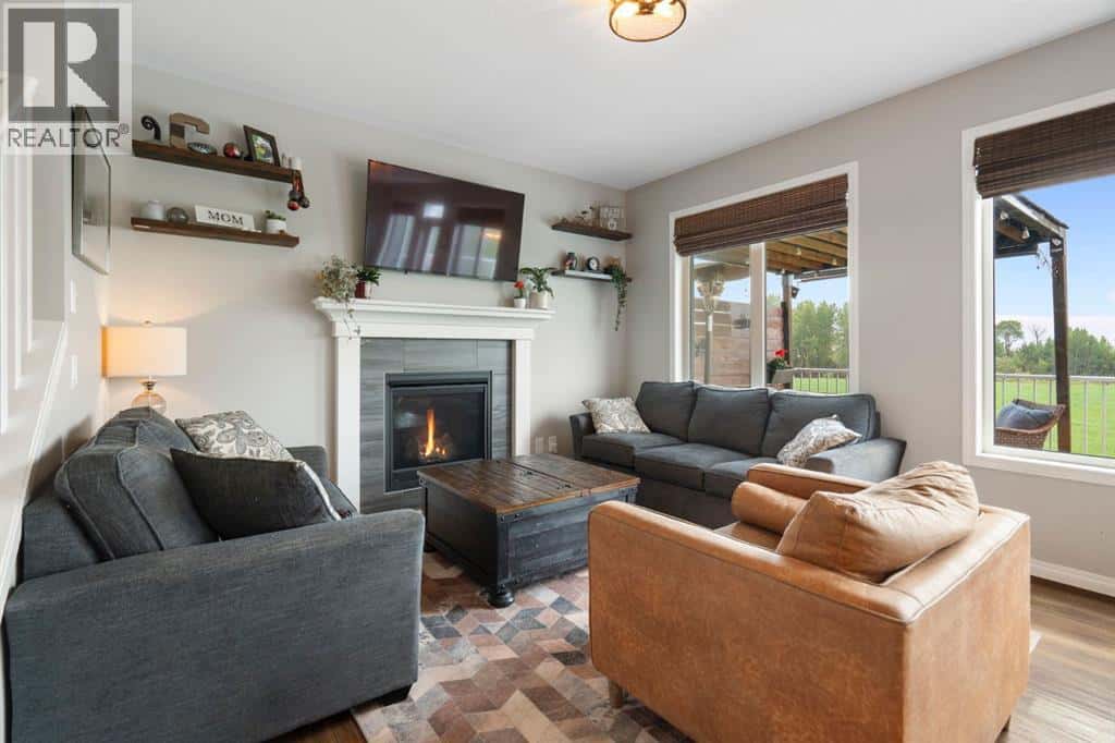 311 Monterey Place SE — High River, Alberta - Photo 5 of 50