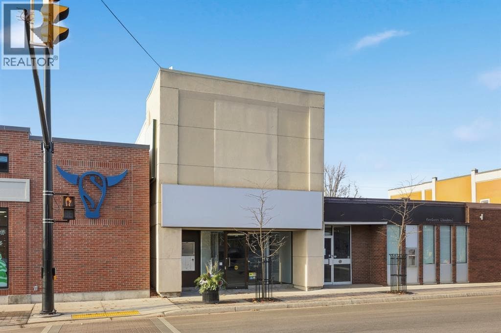 34 TALBOT ST. NORTH — Essex, Ontario - Main photo