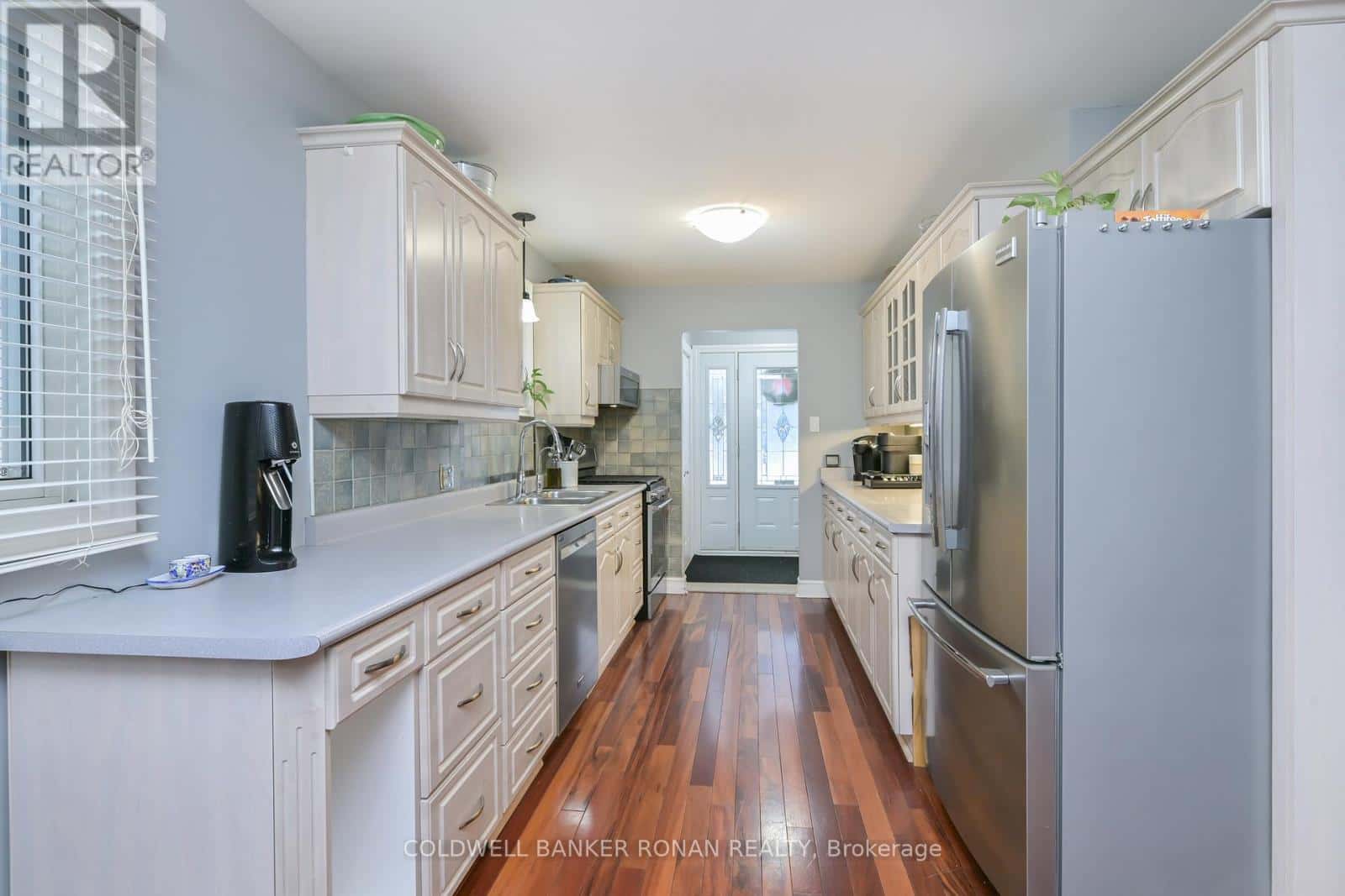 61 DONER STREET — New Tecumseth (Alliston), Ontario - Photo 5 of 34