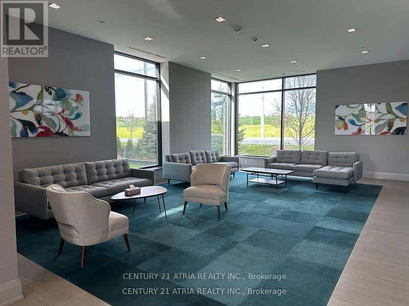 239 - 555 WILLIAM GRAHAM DRIVE — Aurora, Ontario - Photo 3 of 24