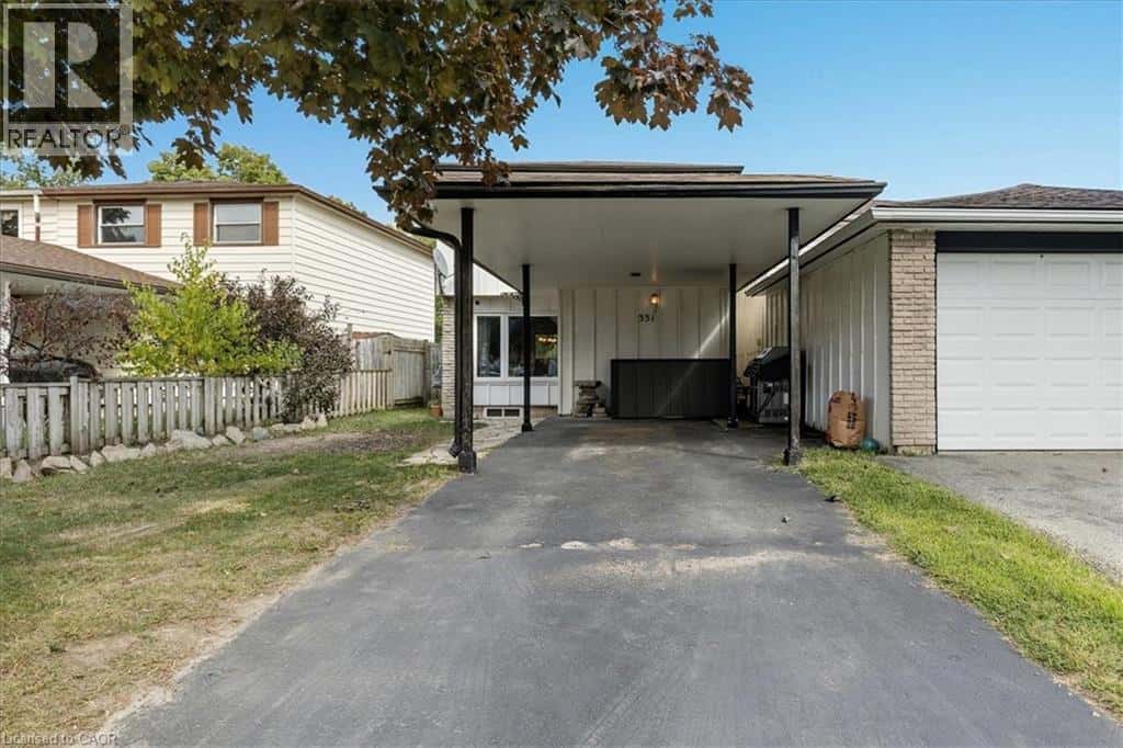 331 PRESTON Parkway — Cambridge, Ontario - Photo 4 of 33