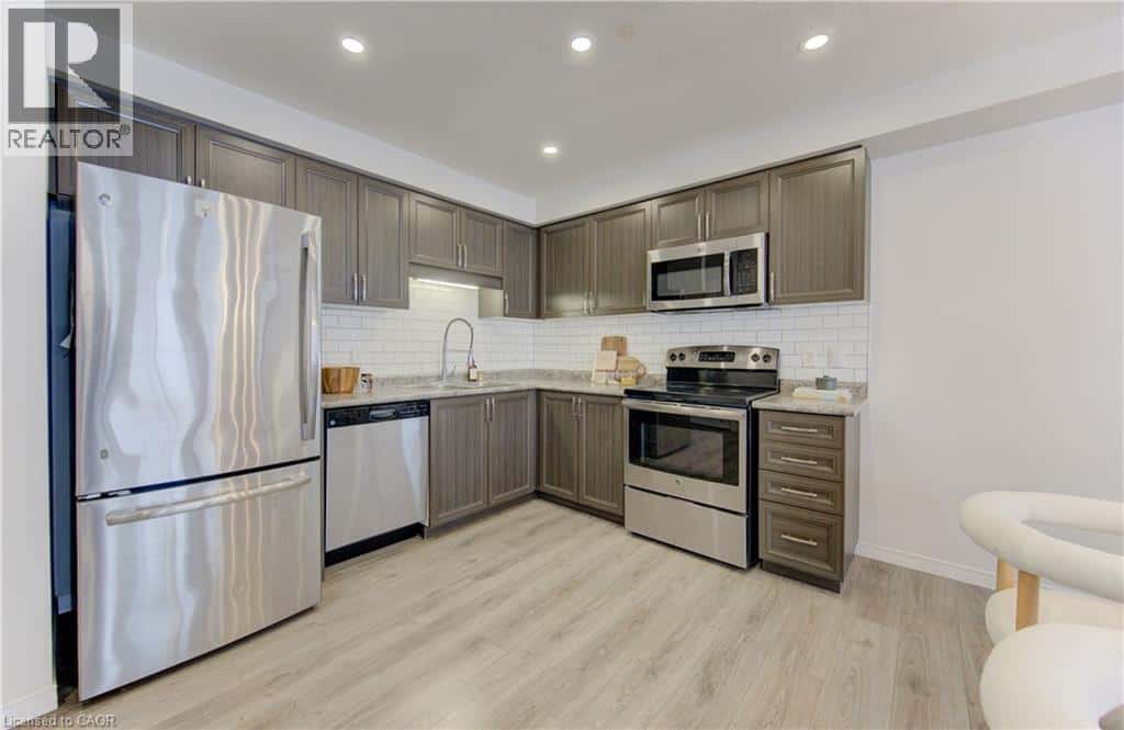 1989 OTTAWA Street S Unit# 1 — Kitchener, Ontario - Photo 5 of 26