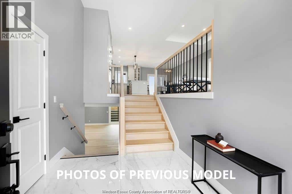 4 LANTERN LANE — Chatham, Ontario - Photo 5 of 38