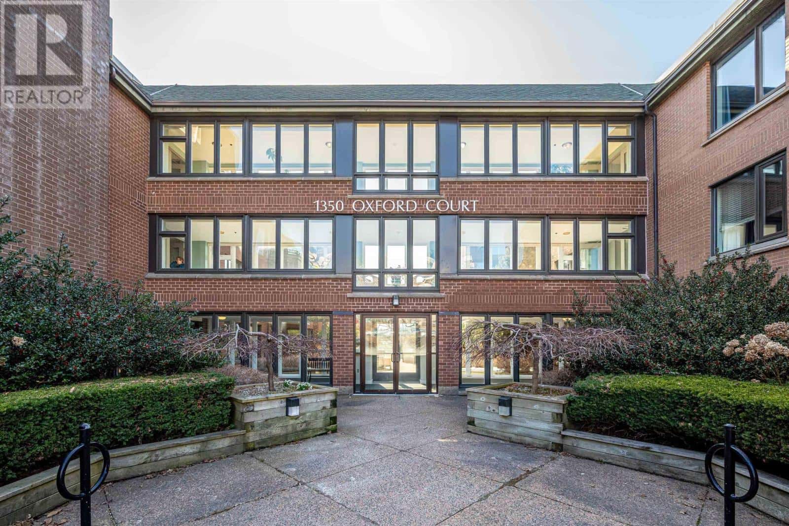 112 1350 Oxford Street — Halifax, Nova Scotia - Photo 2 of 48