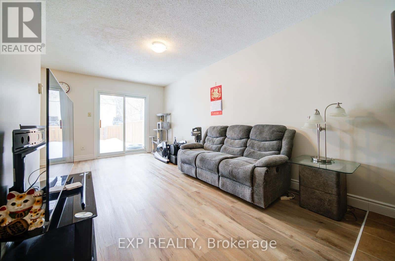 12 SADLEE COVE CRESCENT — Toronto (Milliken), Ontario - Photo 5 of 32