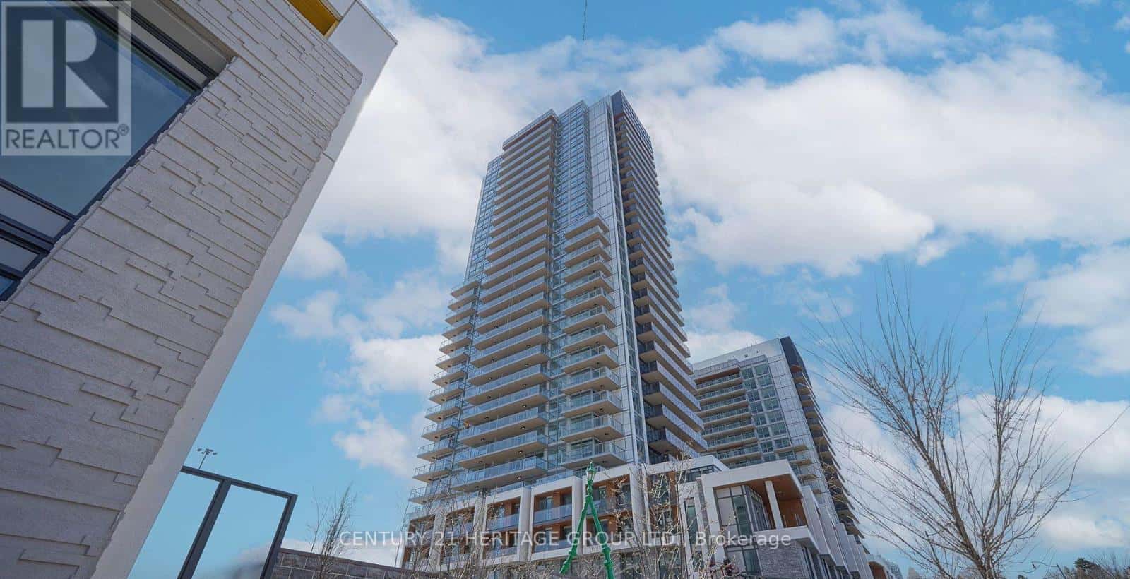 1505 - 25 MCMAHON DRIVE — Toronto (Bayview Village), Ontario - Photo 2 of 25