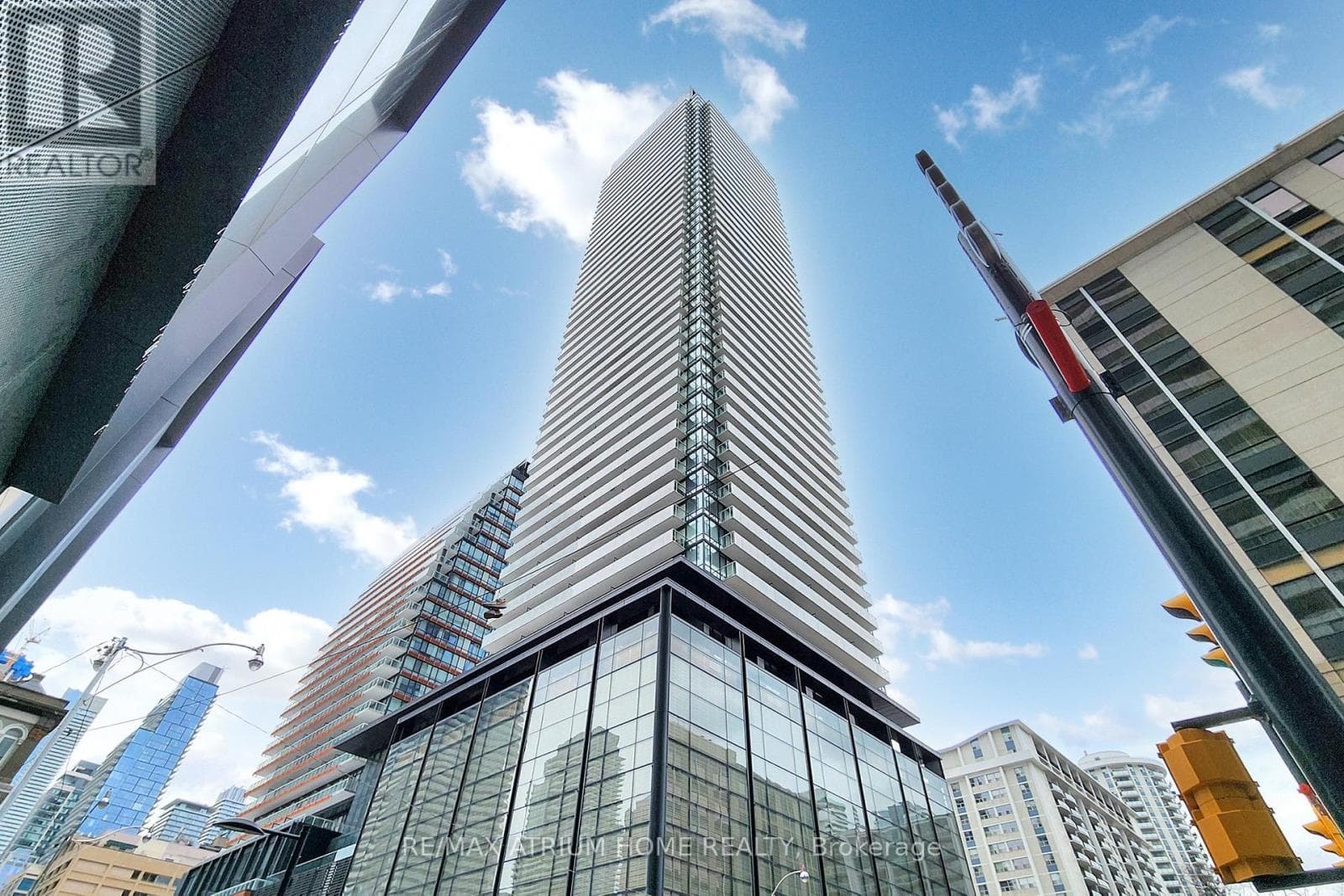 2611 - 501 YONGE STREET — Toronto (Church-Yonge Corridor), Ontario - Main photo