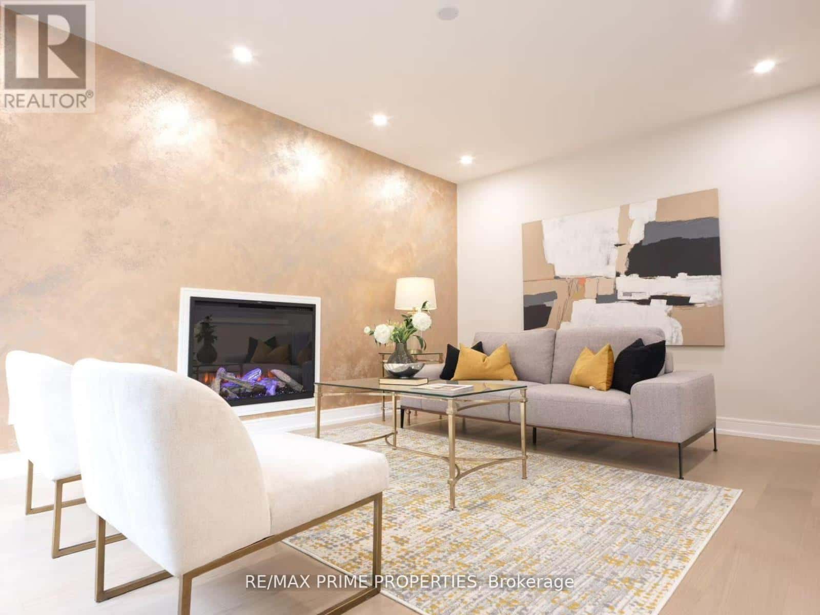 137 OLD SURREY LANE — Richmond Hill (South Richvale), Ontario - Photo 4 of 46