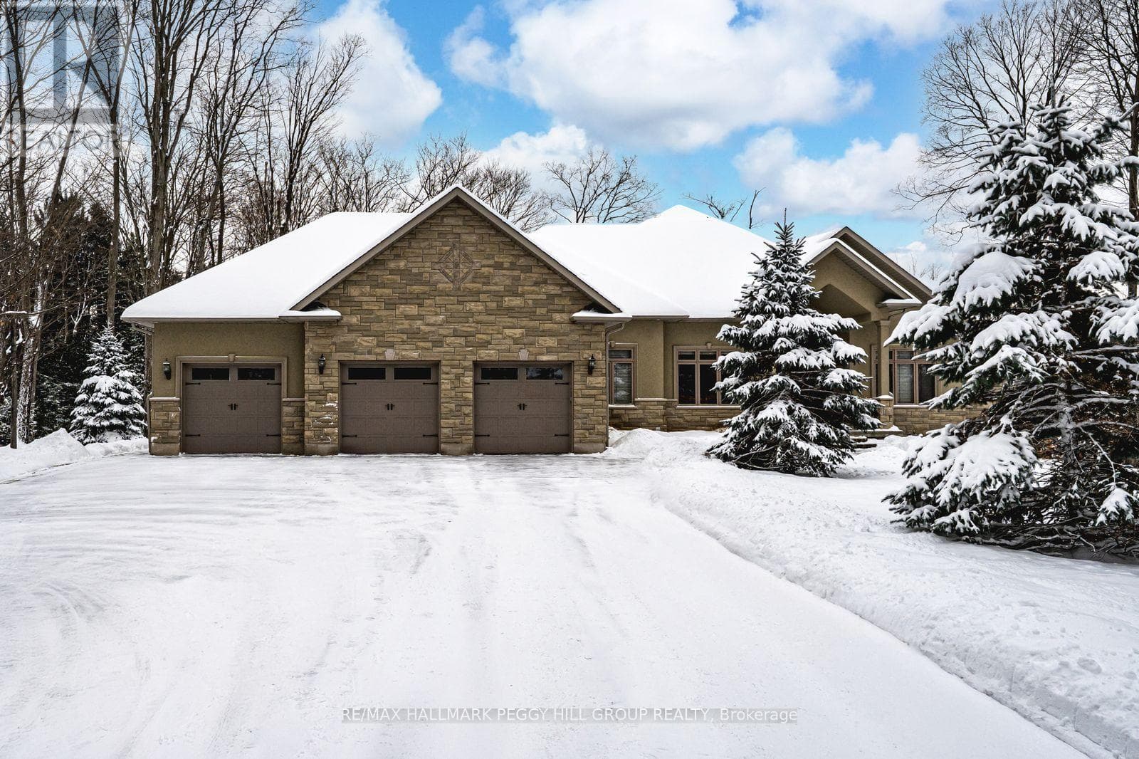 32 GALLAGHER CRESCENT — Springwater (Midhurst), Ontario - Main photo