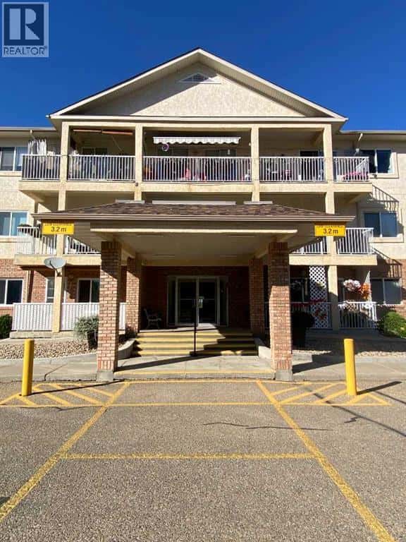 103, 680 Cassils Road W — Brooks, Alberta - Photo 2 of 19