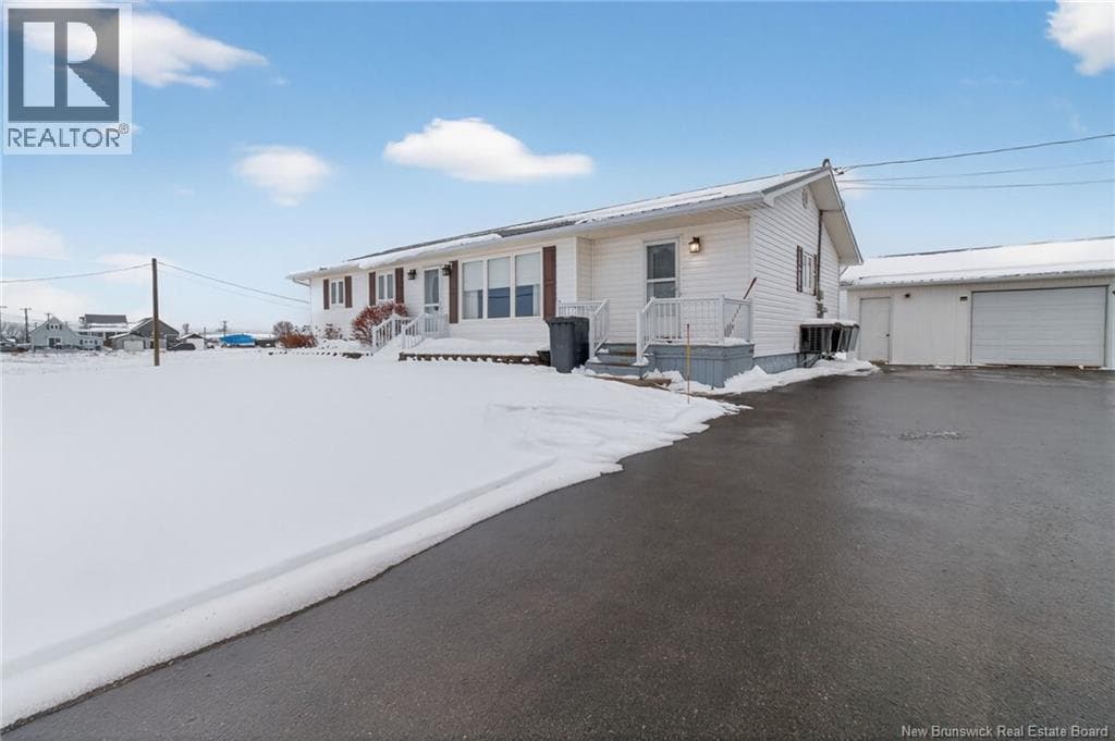 674 Chemin bas Cap-Pelé — Cap-Pelé, New Brunswick - Main photo