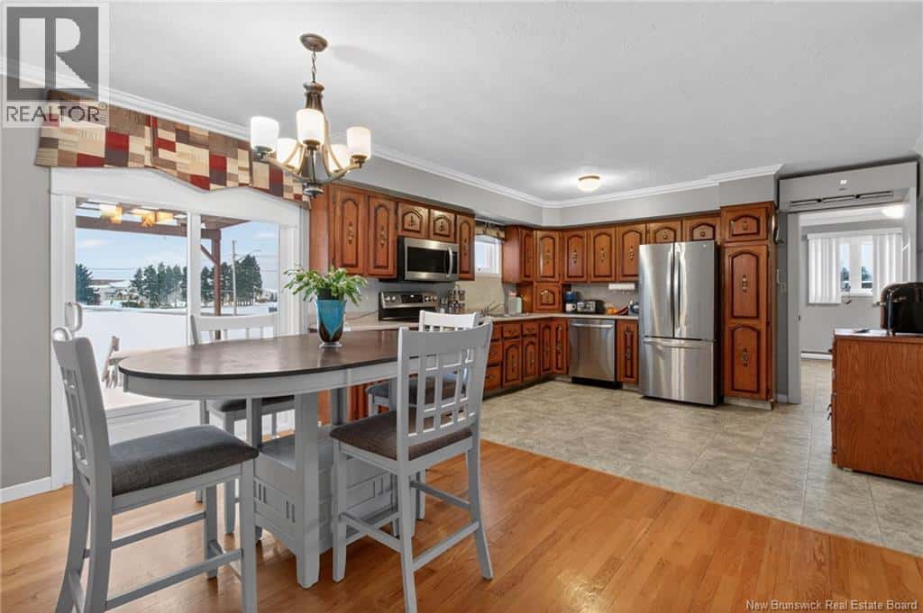 674 Chemin bas Cap-Pelé — Cap-Pelé, New Brunswick - Photo 5 of 31