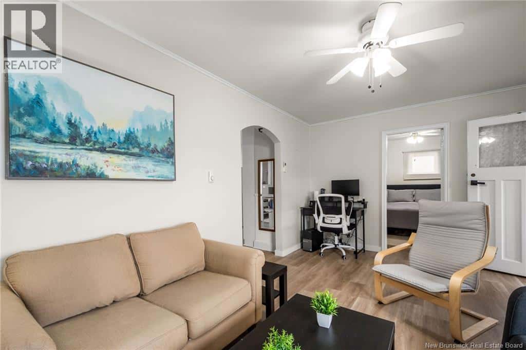 130 Salter Avenue — Moncton, New Brunswick - Photo 4 of 43