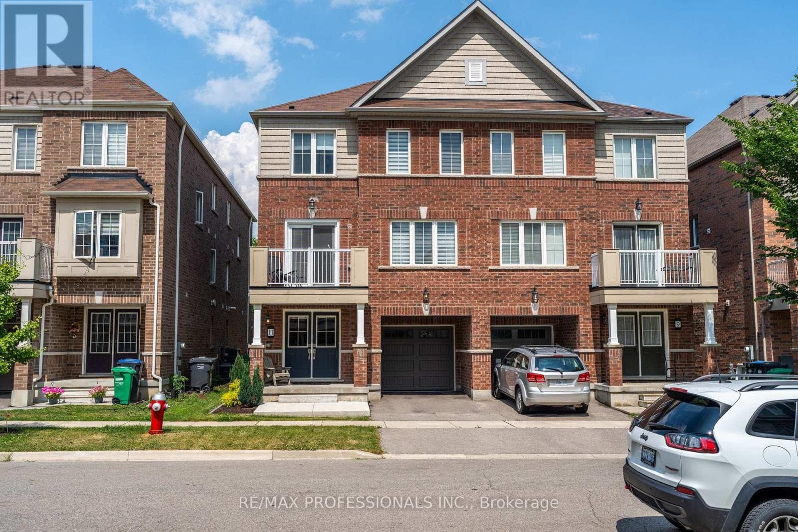 11 GIVEMAY STREET — Brampton (Northwest Brampton), Ontario - Main photo