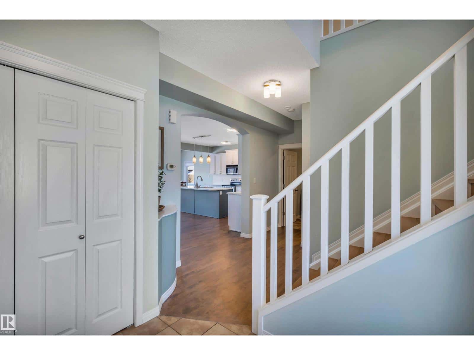 30 HARRINGTON BA — Spruce Grove, Alberta - Photo 3 of 54