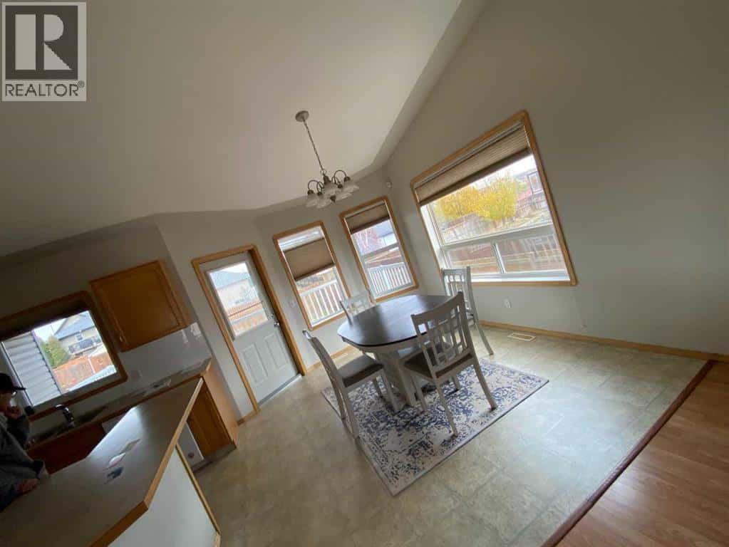 90 Upland Road W — Brooks, Alberta - Photo 5 of 32