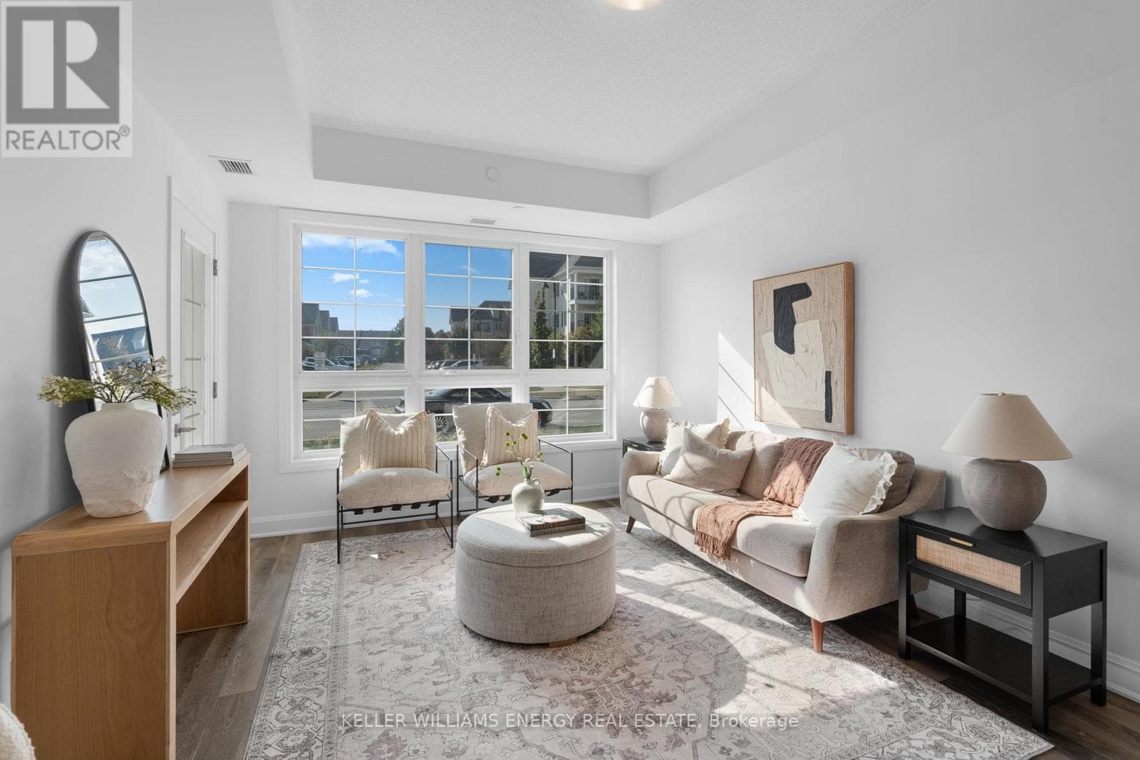 106 - 50 LAKEBREEZE DRIVE — Clarington (Newcastle), Ontario - Main photo