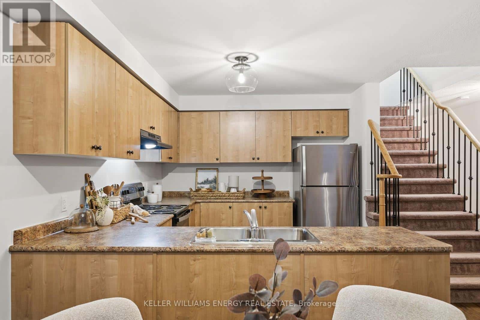 2 - 1280 HARMONY ROAD N — Oshawa (Pinecrest), Ontario - Photo 4 of 40