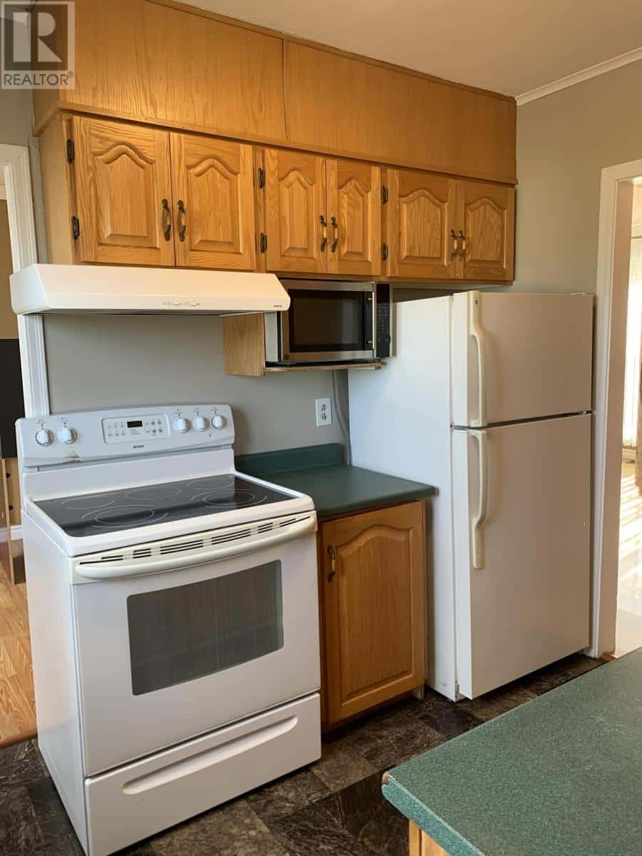 1 Logwood Road — Fortune, Newfoundland & Labrador - Photo 4 of 15