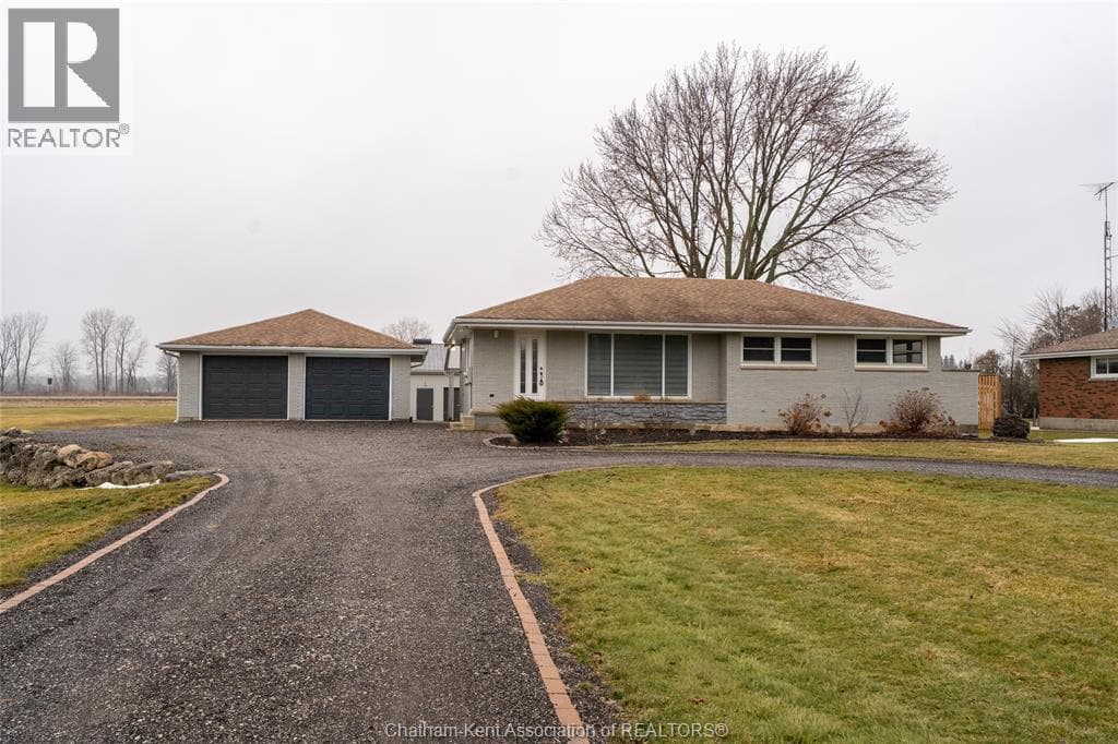 17 Glenmar AVENUE — Chatham, Ontario - Main photo