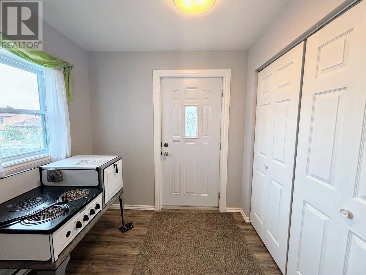 1 Abrams ST — Marathon, Ontario - Photo 3 of 49