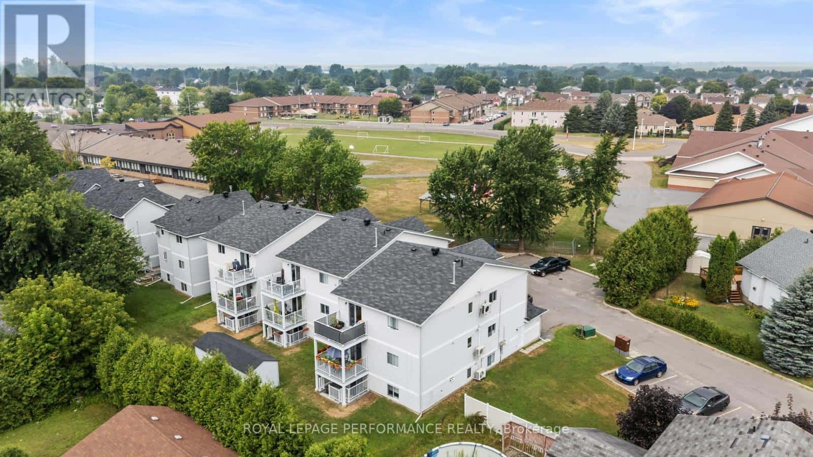 1C - 75 LAPOINTE BOULEVARD — Russell, Ontario - Photo 5 of 27