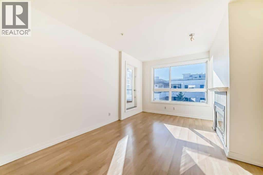 408, 1010 Centre Avenue NE — Calgary, Alberta - Photo 3 of 23