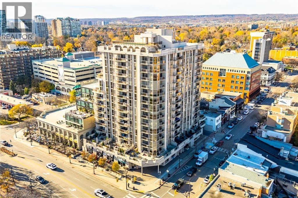 1477 LAKESHORE Road Unit# 304 — Burlington, Ontario - Main photo
