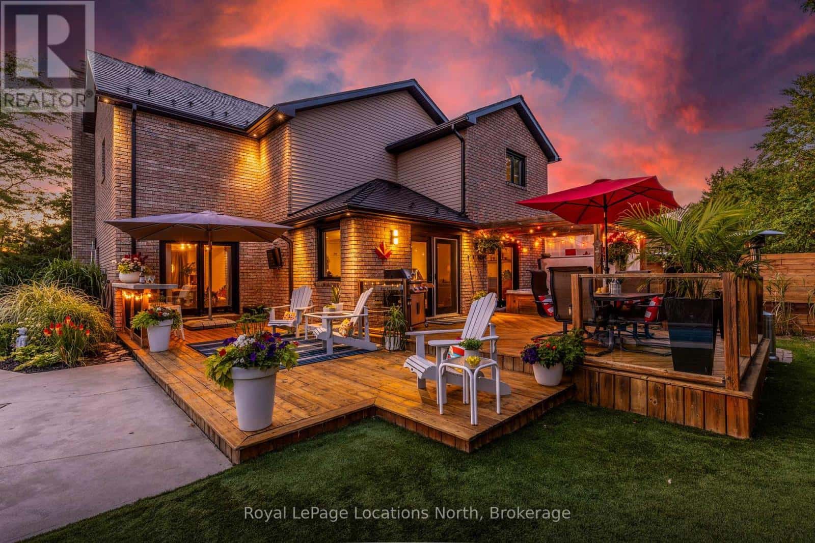 8 BURNSIDE COURT — Collingwood, Ontario - Photo 2 of 45