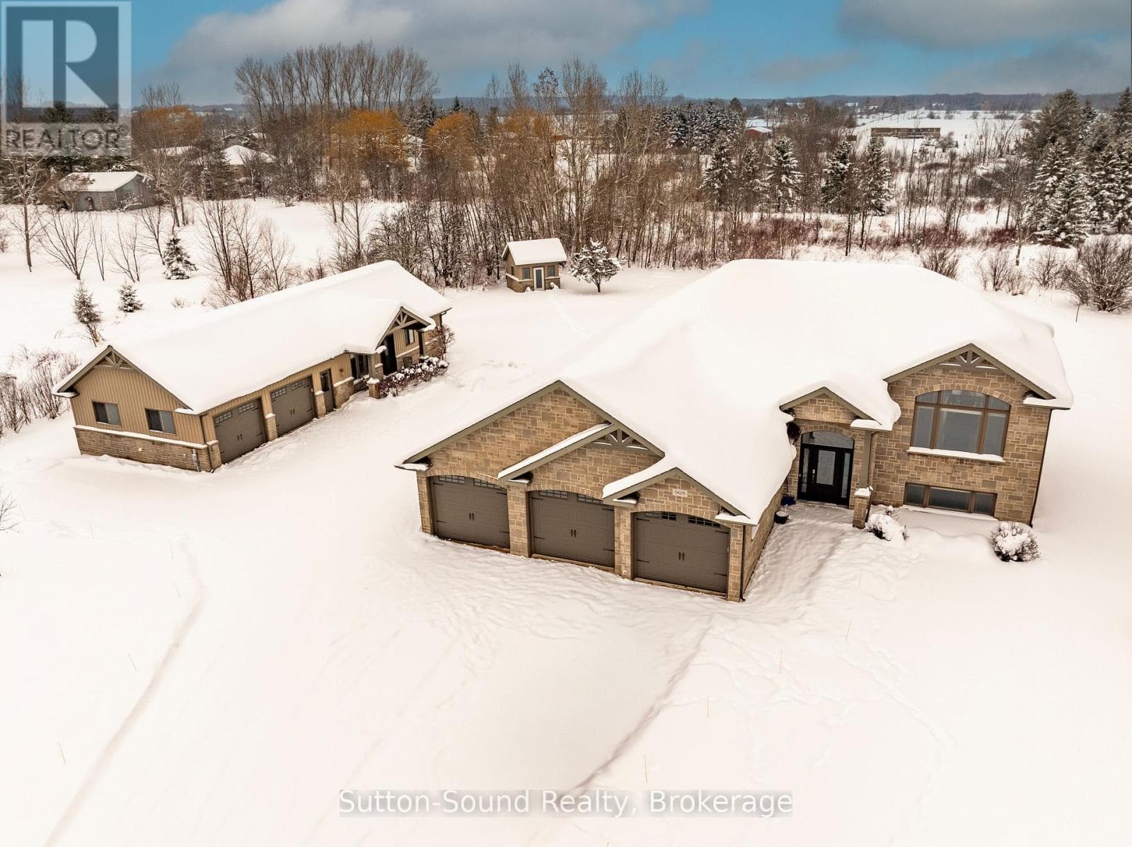 905 27TH STREET W — Georgian Bluffs, Ontario - Main photo