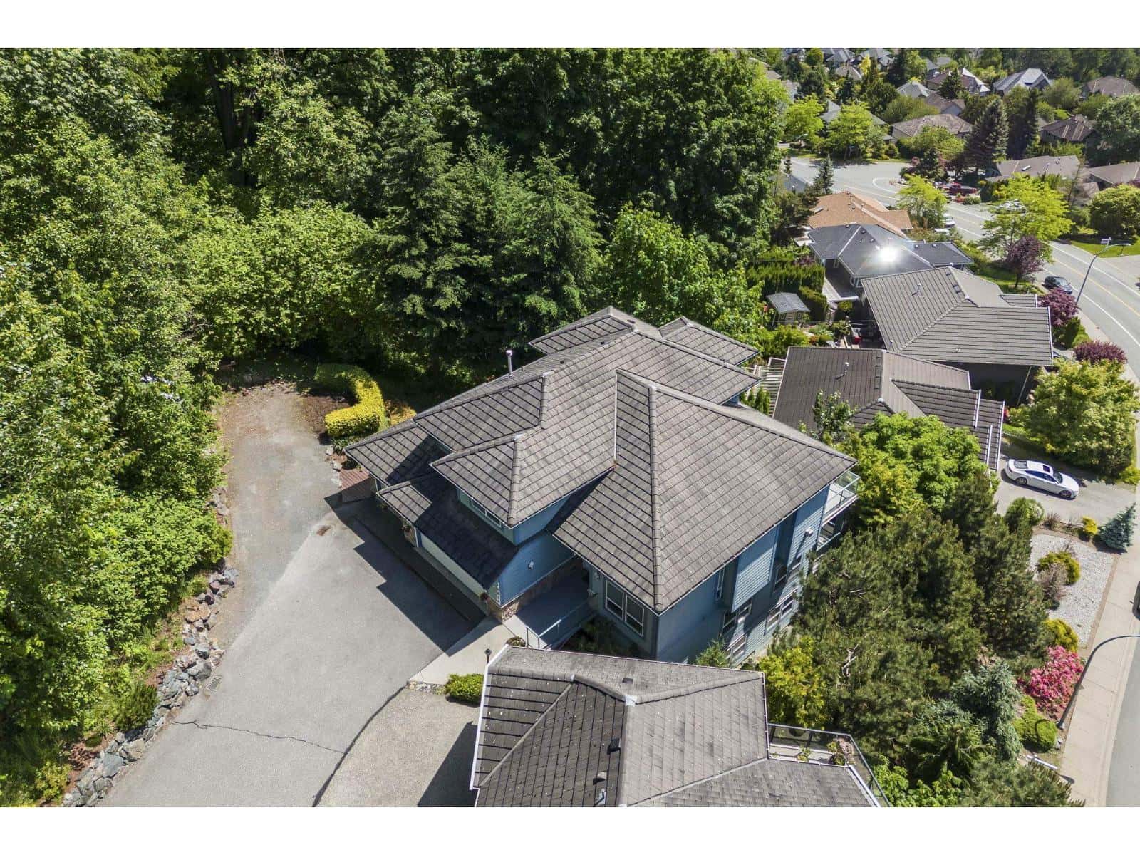 35819 REGAL PARKWAY — Abbotsford, British Columbia - Photo 2 of 31