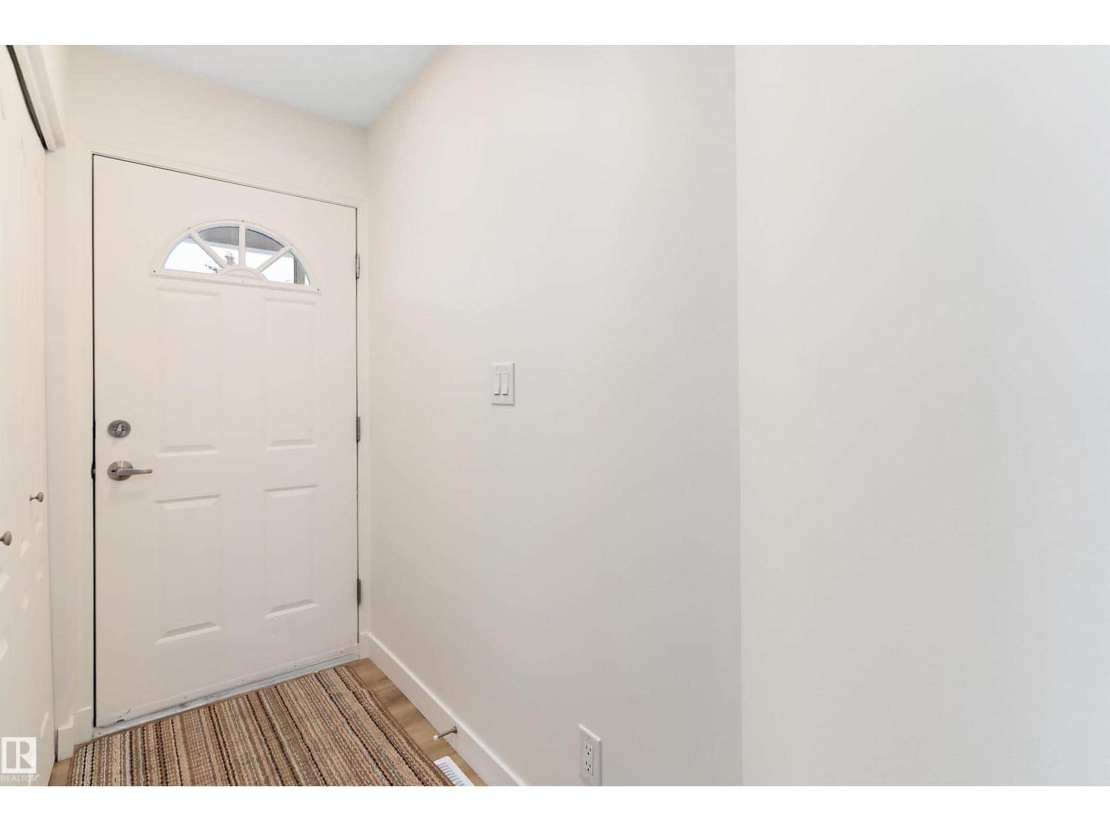 #63 1033 YOUVILLE DR W NW - Photo 3 of 40, Edmonton, Alberta