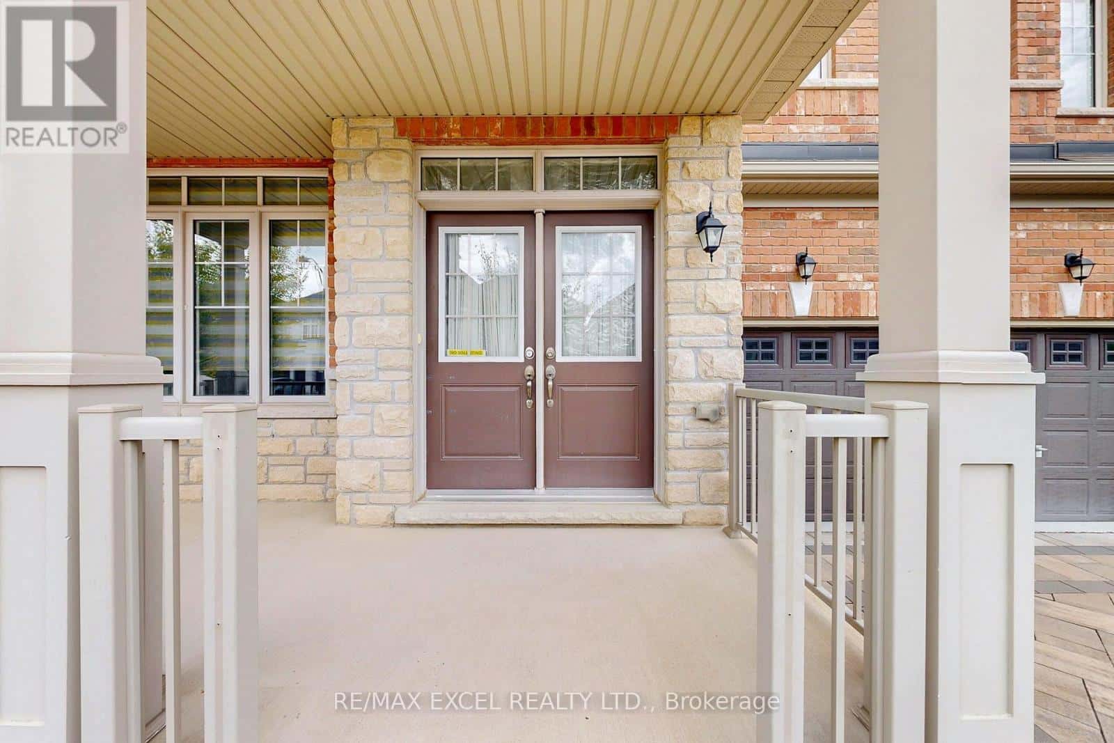 160 ROY HARPER AVENUE — Aurora, Ontario - Photo 4 of 49