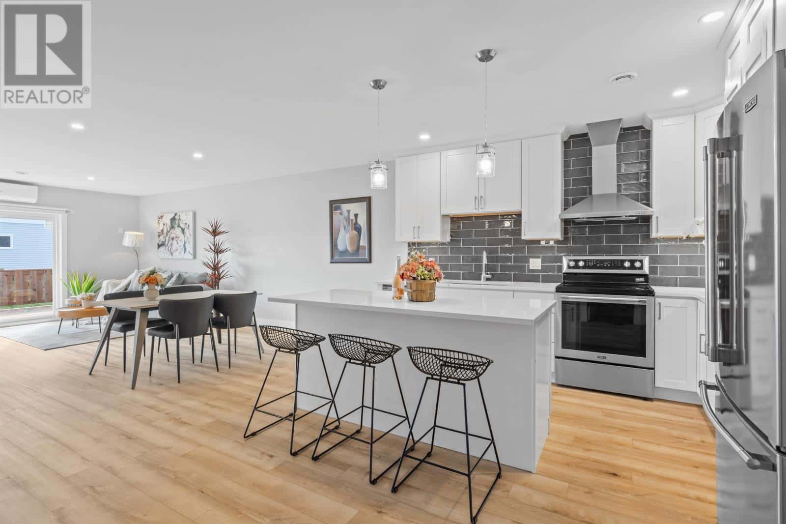 62 Kindred Avenue — Charlottetown, Prince Edward Island - Photo 5 of 50