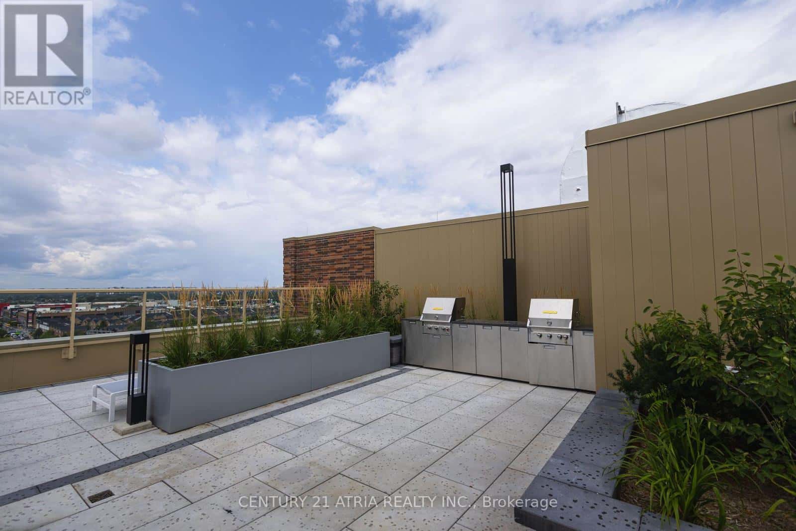 224 - 1787 ST CLAIR AVENUE W — Toronto (Weston-Pellam Park), Ontario - Photo 4 of 29