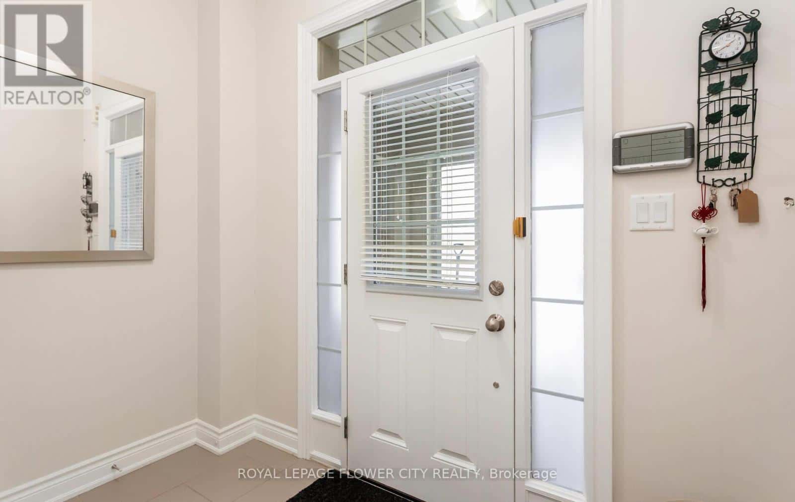 125 LIONHEAD GOLF ROAD — Brampton (Bram West), Ontario - Photo 2 of 29